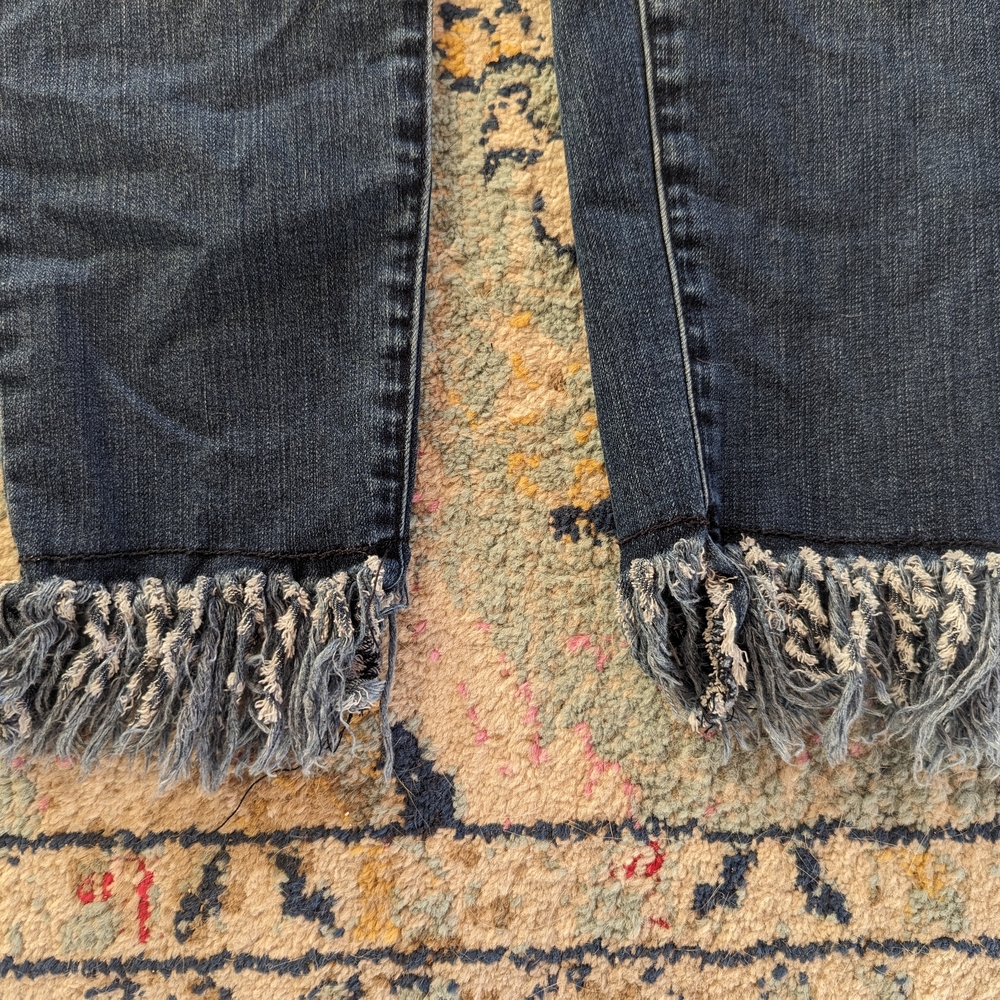William Rast Dark Blue Cropped Jeans with Fringe - Picture 4 of 7